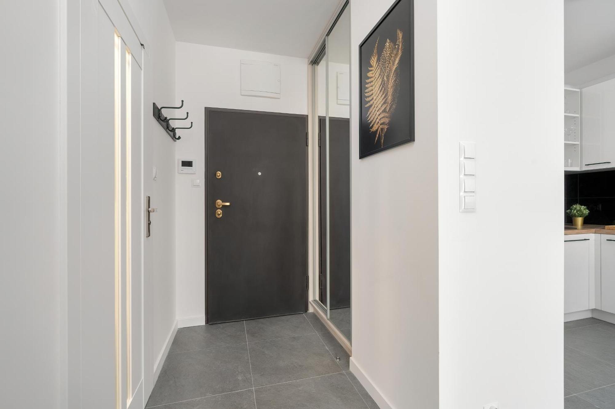 City Center Apartments With Gym & Free Garage Poznan By Noclegi Renters المظهر الخارجي الصورة