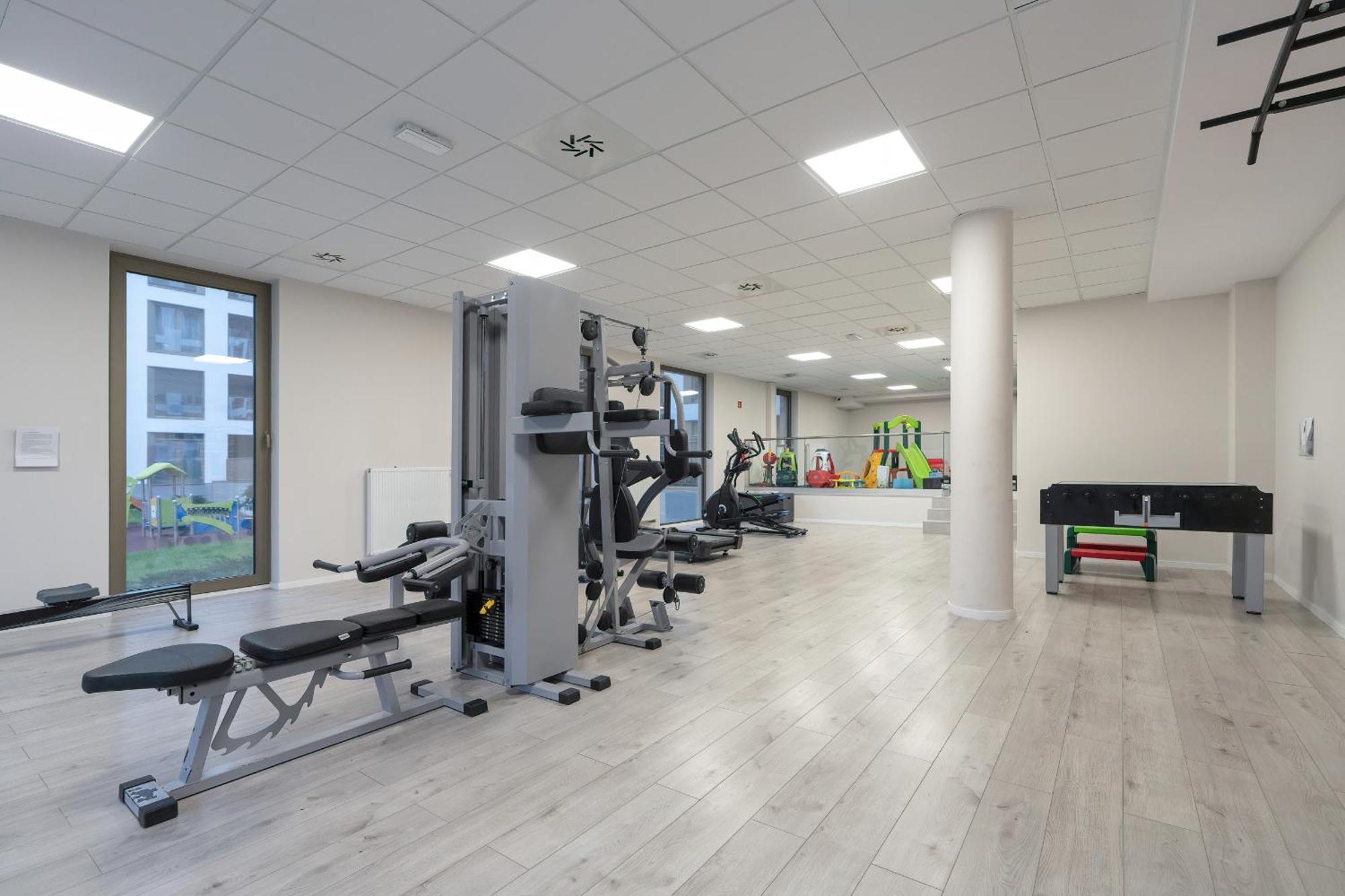 City Center Apartments With Gym & Free Garage Poznan By Noclegi Renters المظهر الخارجي الصورة