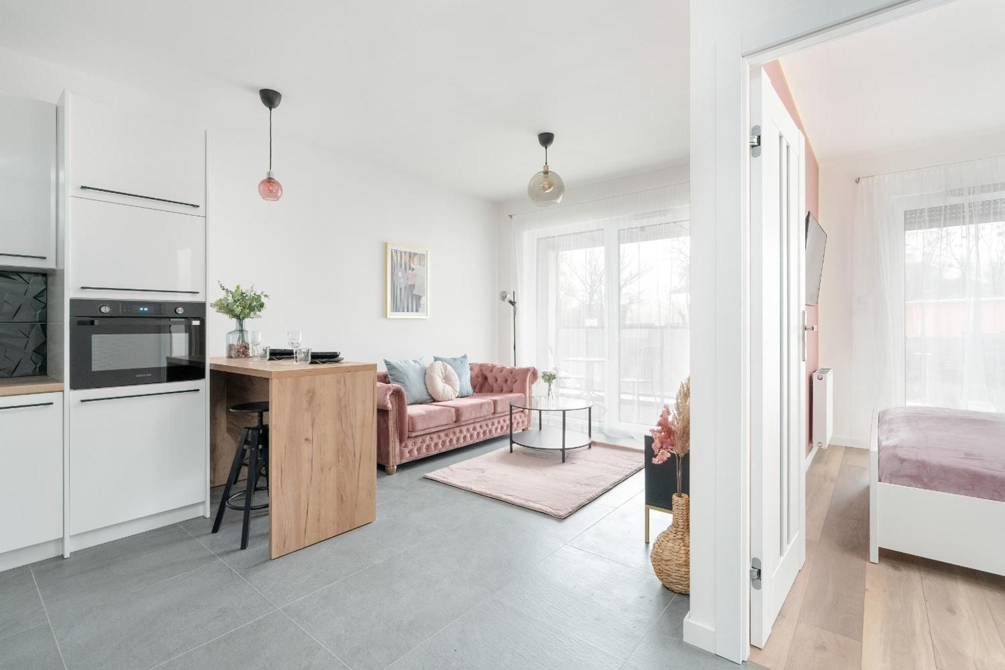 City Center Apartments With Gym & Free Garage Poznan By Noclegi Renters المظهر الخارجي الصورة