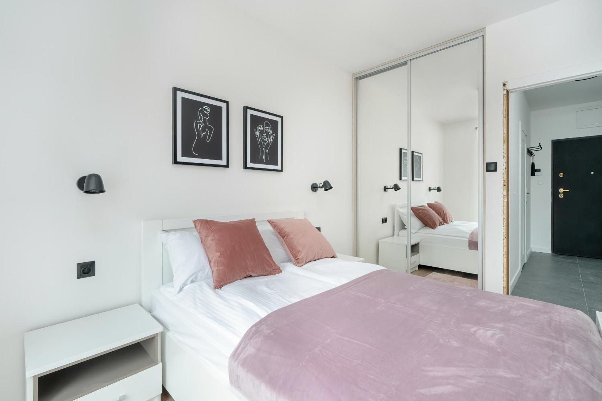 City Center Apartments With Gym & Free Garage Poznan By Noclegi Renters المظهر الخارجي الصورة